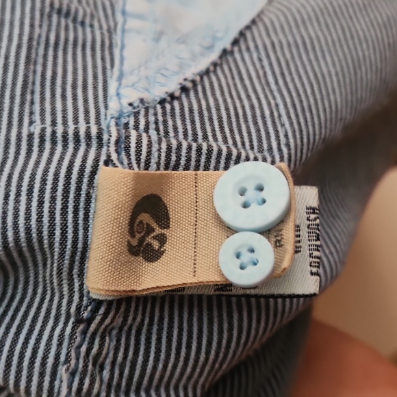 Margaritaville Textured Lightweight Button Down - Picture 7 of 8